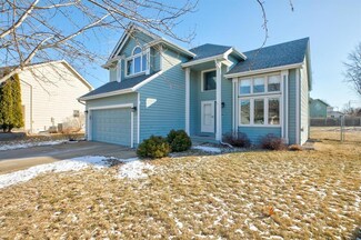109 NW Prairie Creek Dr, Grimes, IA 50111