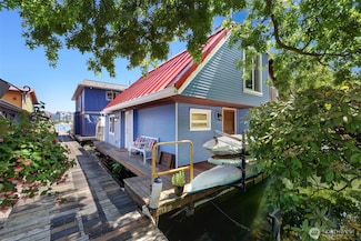 3110 Portage Bay Place E Unit B, Seattle, WA 98102