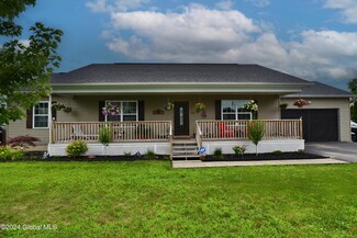 444 Hudson Ave, Mechanicville, NY 12118