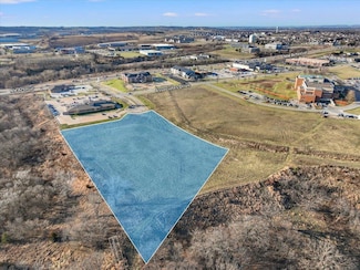 0 Associates Dr, Dubuque, IA 52002