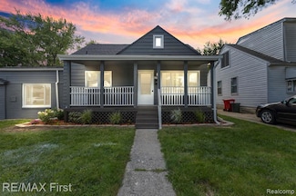 23147 Lambrecht Ave, Eastpointe, MI 48021