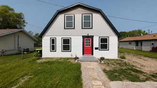 419 N 3rd St, West Branch, MI 48661
