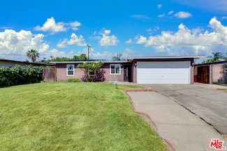 5633 Cedarglen Dr, Azusa, CA 91702