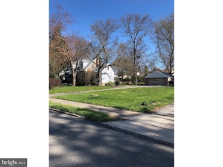 114 Swarthmore Ave, Morton, PA 19070