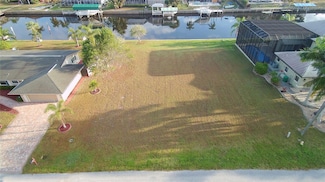 122 Graham St SW, Port Charlotte, FL 33952