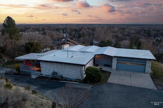 4420 N Ginzel St, Boise, ID 83703