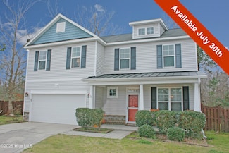 128 Katrina St, Sneads Ferry, NC 28460