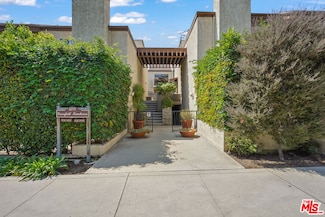 1655 Greenfield Ave Unit 3, Los Angeles, CA 90025