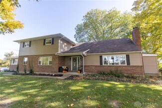 11458 Old Mill Rd, Englewood, OH 45322