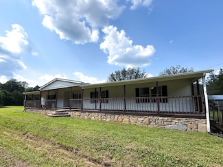 5400 Creek View Rd, Columbia, TN 38401