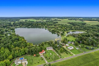 8975 W 32nd St, Fremont, MI 49412
