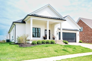 17611 Shakes Creek Dr, Fisherville, KY 40023