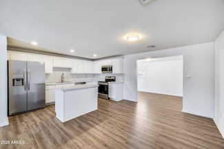 3801 E Captain Dreyfus Ave, Phoenix, AZ 85032