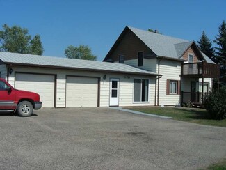 907 7th Ave S, Wishek, ND 58495