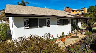 1557 Tibidabo Dr, Escondido, CA 92027