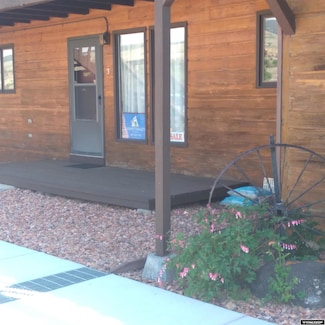 1516 Warm Springs Dr, Dubois, WY 82513