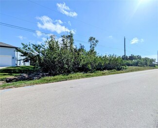 3910 Palm Dr, Punta Gorda, FL 33950