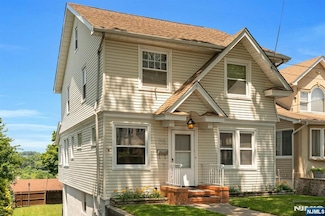 73 William St, Kearny, NJ 07032