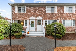 1 Robins St Unit 1, East Bridgewater, MA 02333