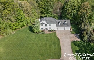 6517 Thornapple River Dr SE, Alto, MI 49302