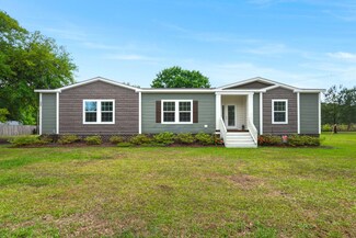 1525 Cooper Store Rd, Moncks Corner, SC 29461