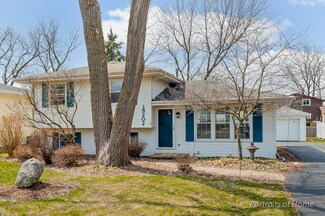 1N202 Ellis Ave, Carol Stream, IL 60188