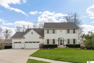 18521 Marinda Cir, Omaha, NE 68130