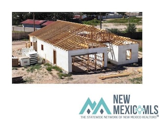 2706 W Onyx St, Roswell, NM 88203