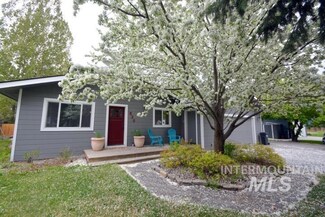 530 Eureka Dr, Hailey, ID 83333