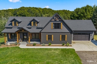 2873 Leonard St, Marne, MI 49435