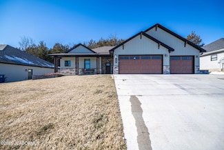 105 Nash Ct, Jefferson City, MO 65101