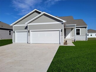 10423 Southerwick Place, Johnston, IA 50131