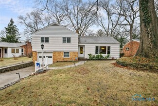 3022 Emmick Dr, Toledo, OH 43606
