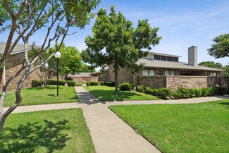 941 Forest Creek St, Benbrook, TX 76126