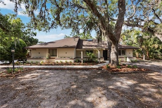 4916 Hidden Oaks Trail, Sarasota, FL 34232