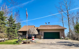 12039 MacKinaw Straits Dr, Cheboygan, MI 49721