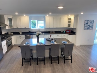 8637 Olin St Unit 1, Los Angeles, CA 90034