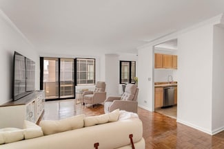 161 W 61st St Unit 6C, New York, NY 10023