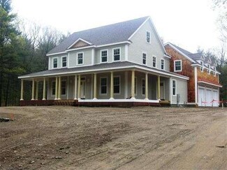 17 Bretton Rd, Dover, MA 02030