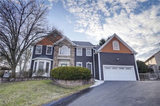 27 Muirfield Ct, Pittsford, NY 14534