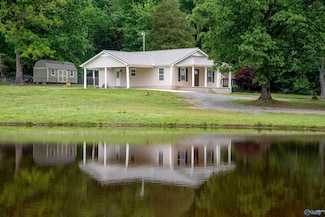 616 Thompson Rd, Decatur, AL 35603