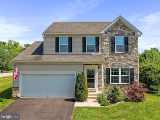 165 Killian Ln, Charles Town, WV 25414