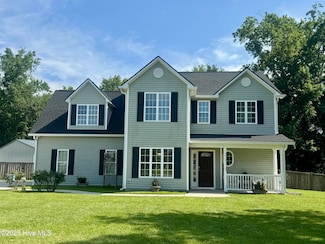 161 Bottle Branch Dr, Burgaw, NC 28425