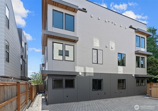 4519 Bagley Ave N, Seattle, WA 98103