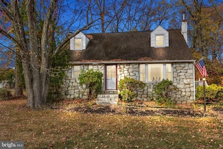 537 W Richardson Ave, Langhorne, PA 19047