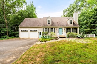 28 Birch Dr, Petersham, MA 01366