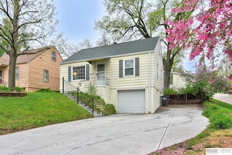 2630 N 70th St, Omaha, NE 68104
