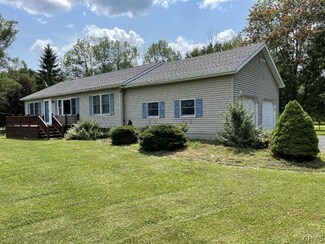 7893 Weedsport Sennett Rd, Weedsport, NY 13166