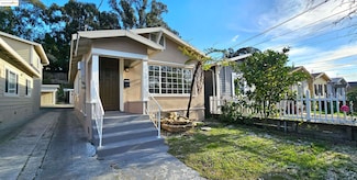 2076 Harrington Ave, Oakland, CA 94601