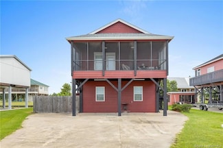 433 Lake Breeze Rd, Hackberry, LA 70645